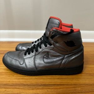 Jordan 1 Retro High Pewter Vintage Sneaker